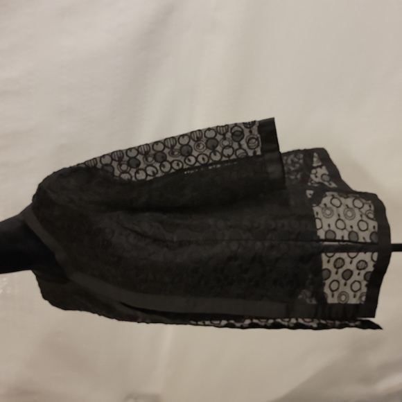 tahari Arthur S Levine polyester mesh open black blazer with circle design - Picture 3 of 13